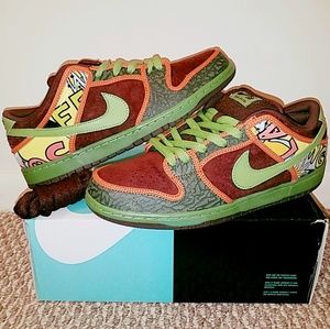 Nike Dunk SB Low De La Soul (2015)